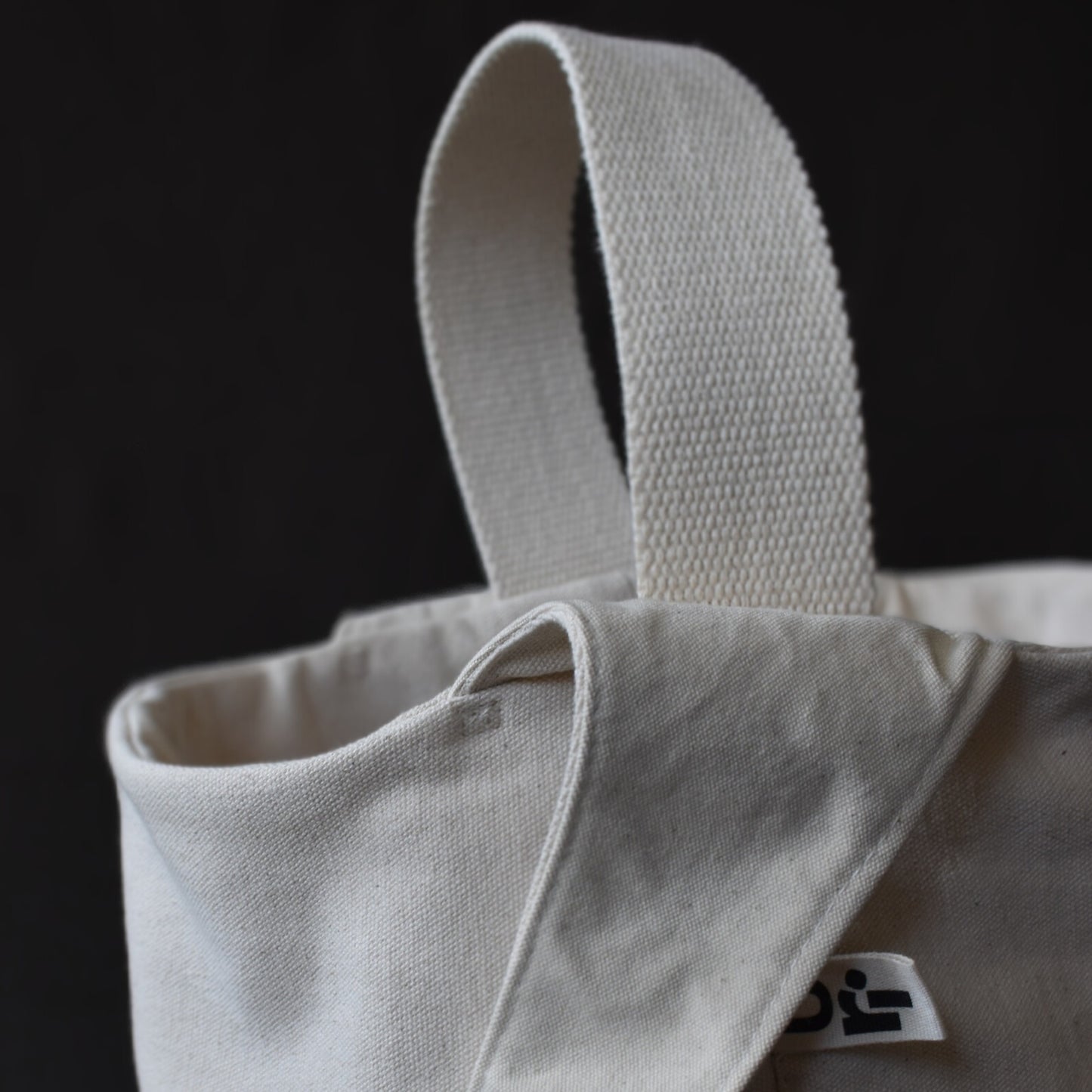 Ecru Egg bag : Made to order | 3 week lead time